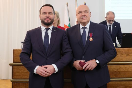 Rada miasta i medal dla Leszka Daniewskiego.