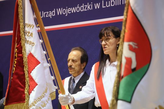 Odznaczenia i medale dla honorowych dawców krwi.