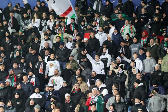 Pełny stadion na meczu Motoru z Legią.