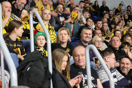 Święta nie święta na mecz Luk Bogdanki trzeba pójść. 