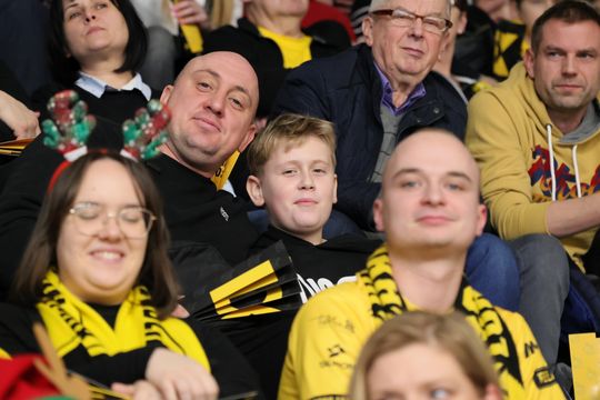 Święta nie święta na mecz Luk Bogdanki trzeba pójść. 