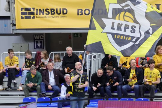 Święta nie święta na mecz Luk Bogdanki trzeba pójść. 