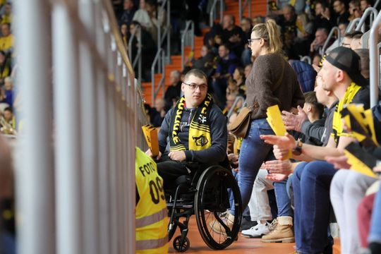 Święta nie święta na mecz Luk Bogdanki trzeba pójść. 