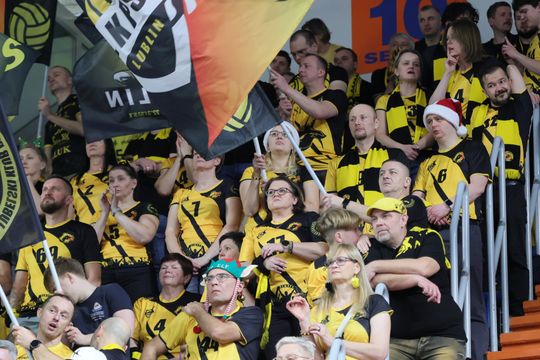 Święta nie święta na mecz Luk Bogdanki trzeba pójść. 