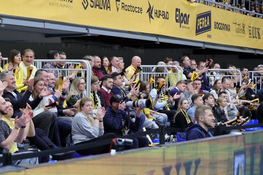 Święta nie święta na mecz Luk Bogdanki trzeba pójść. 