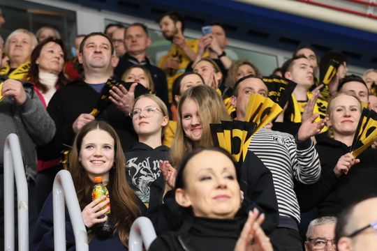 Zaskoczenie na trybunach. Porażka Luk Bogdanki. 