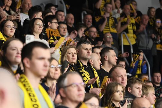 Zaskoczenie na trybunach. Porażka Luk Bogdanki. 