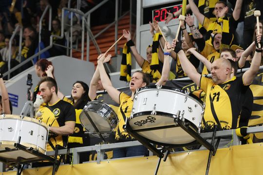 Zaskoczenie na trybunach. Porażka Luk Bogdanki. 