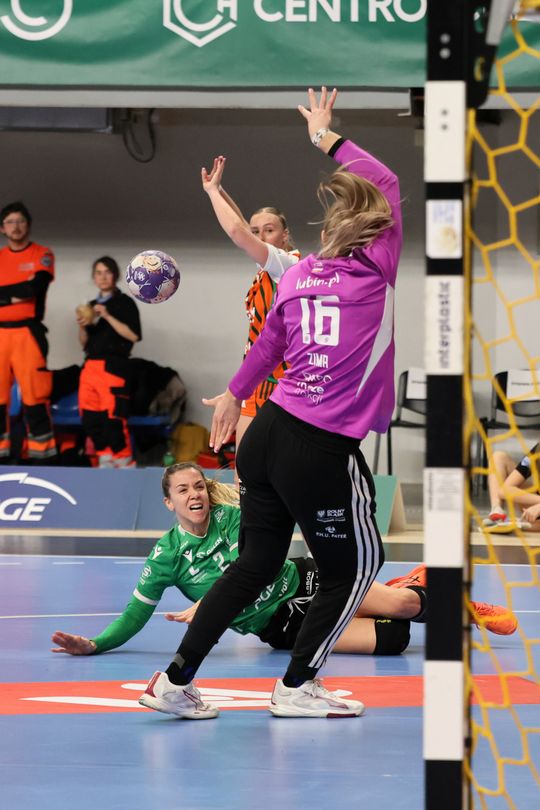  PGE MKS El-Volt Lublin pokonuje Zagłębie Lublin.