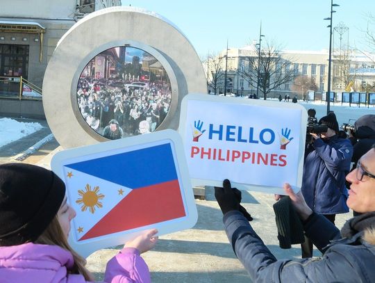 Z Lublina przez portal do Manili