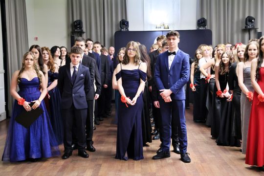 Bal 8  klas Szkoły Podstawowej nr 43 im. Ignacego Jana Paderewskiego.