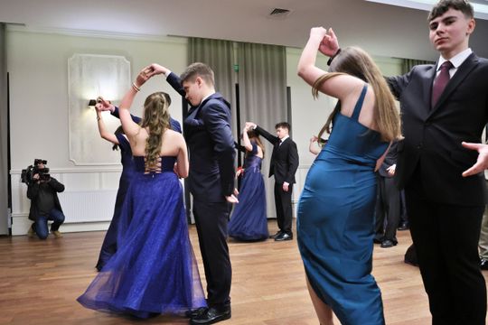 Bal 8  klas Szkoły Podstawowej nr 43 im. Ignacego Jana Paderewskiego.