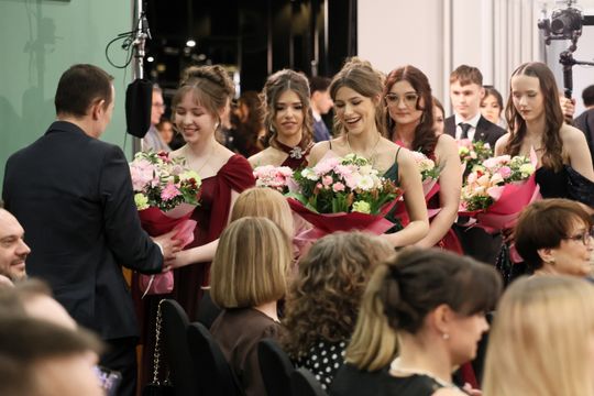 Studniówka III Liceum Ogólnokształcącego imienia Unii Lubelskiej w Hotelu Focus Premium.