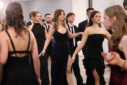 Studniówka III Liceum Ogólnokształcącego imienia Unii Lubelskiej w Hotelu Focus Premium.