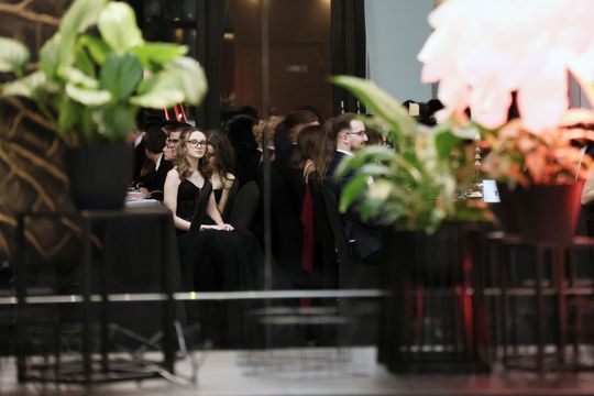 Bal Studniówkowy Zespołu Szkół Elektronicznych w Atelii. 