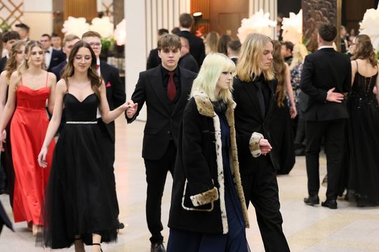 Bal Studniówkowy Zespołu Szkół Elektronicznych w Atelii. 