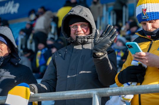 To był mecz dla wytrwałych. Motor w arktycznych warunkach pokonuje przyjezdnych ze Szczecina. Zobacz zdjęcia kibiców.
