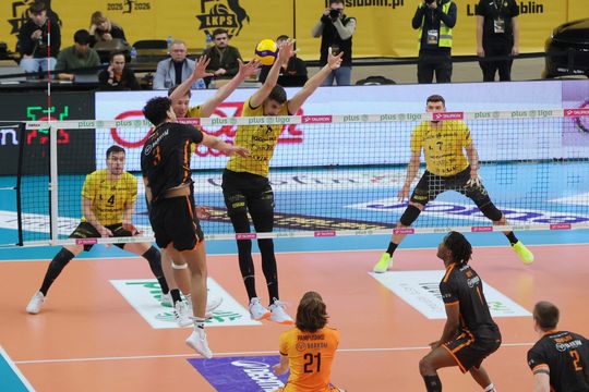 Niespodziewana porażka Luk Bogdanki z gośćmi z Lwowa. 