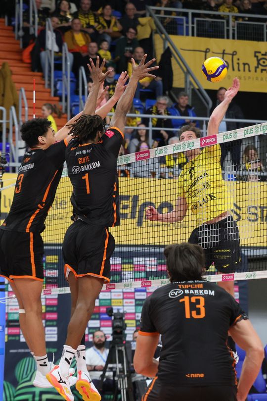 Niespodziewana porażka Luk Bogdanki z gośćmi z Lwowa. 