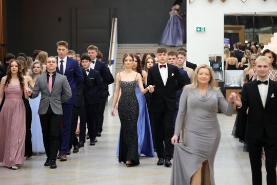 Studniówka Liceum Ogólnokształcącego Lubelskiej Akademii WSEI w Atelii.