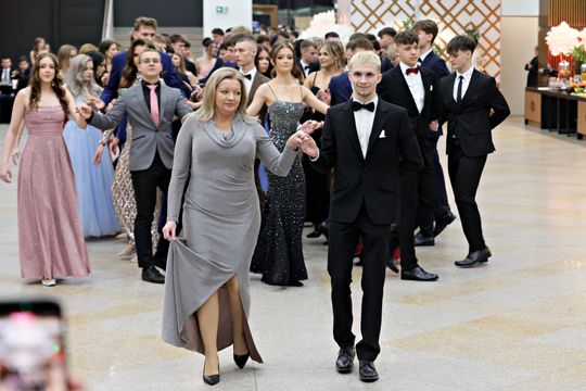 Studniówka Liceum Ogólnokształcącego Lubelskiej Akademii WSEI w Atelii.