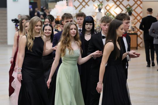 Studniówka Liceum Ogólnokształcącego Lubelskiej Akademii WSEI w Atelii.