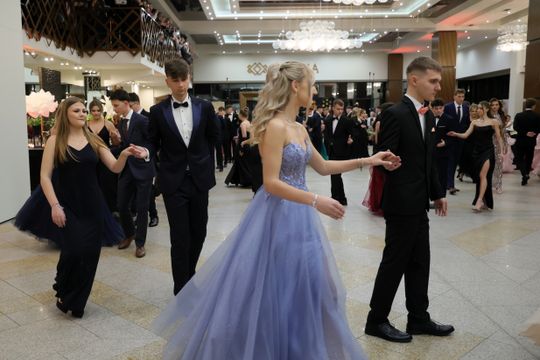 Studniówka Liceum Ogólnokształcącego Lubelskiej Akademii WSEI w Atelii.