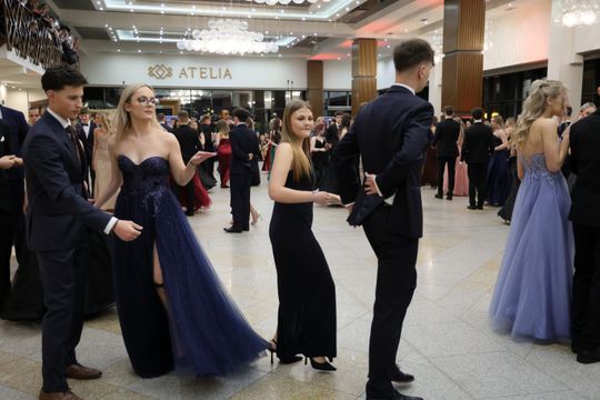 Studniówka Liceum Ogólnokształcącego Lubelskiej Akademii WSEI w Atelii.