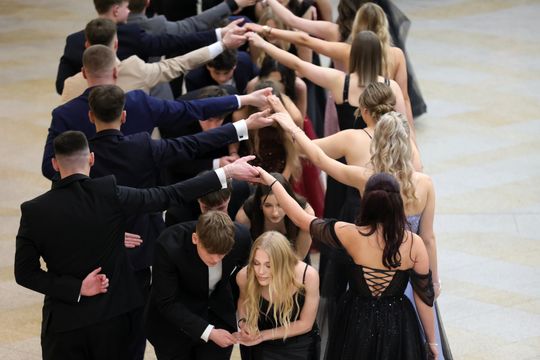 Studniówka Liceum Ogólnokształcącego Lubelskiej Akademii WSEI w Atelii.