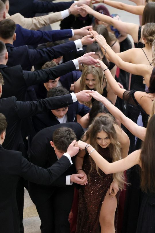 Studniówka Liceum Ogólnokształcącego Lubelskiej Akademii WSEI w Atelii.