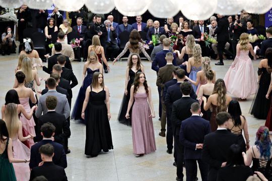 Studniówka Liceum Ogólnokształcącego Lubelskiej Akademii WSEI w Atelii.