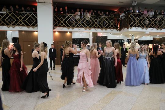 Studniówka Liceum Ogólnokształcącego Lubelskiej Akademii WSEI w Atelii.