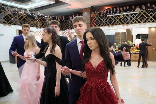 Studniówka Liceum Ogólnokształcącego Lubelskiej Akademii WSEI w Atelii.