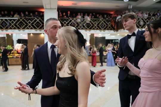 Studniówka Liceum Ogólnokształcącego Lubelskiej Akademii WSEI w Atelii.