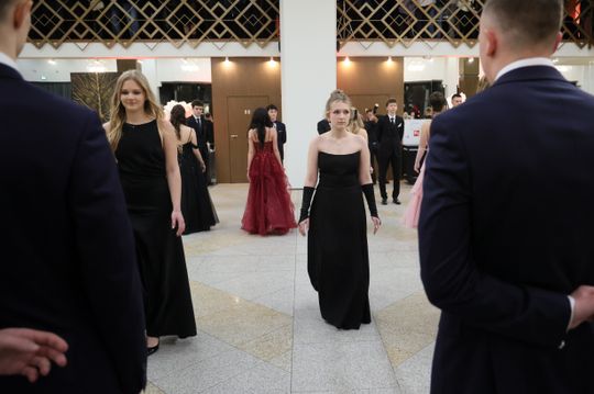 Studniówka Liceum Ogólnokształcącego Lubelskiej Akademii WSEI w Atelii.