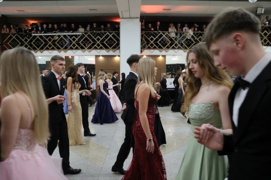 Studniówka Liceum Ogólnokształcącego Lubelskiej Akademii WSEI w Atelii.