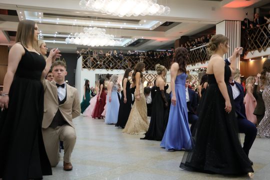 Studniówka Liceum Ogólnokształcącego Lubelskiej Akademii WSEI w Atelii.