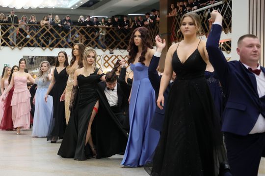 Studniówka Liceum Ogólnokształcącego Lubelskiej Akademii WSEI w Atelii.