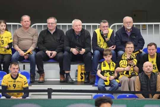 Tak bawili się kibice na meczu siatkarzy. Wsparcie trybun nie pomogło Luk Bogdanka znowu przegrała.