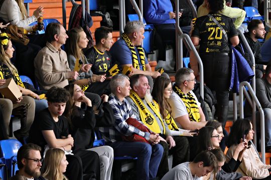 Tak bawili się kibice na meczu siatkarzy. Wsparcie trybun nie pomogło Luk Bogdanka znowu przegrała.