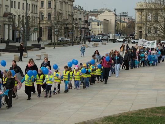 Niebieski spacer z okazji Lubelskich Dni Autyzmu