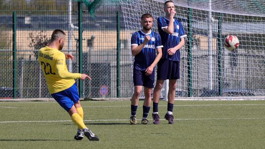 Avia II Świdnik Cisowianka Drzewce. Spotkanie byłych reprezentantów polski w lidze okręgowej.