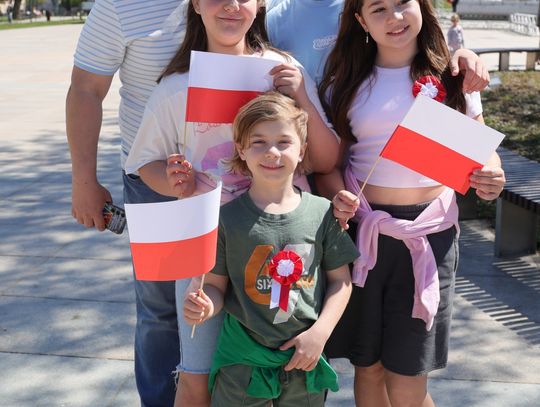 Uroczystości Święta Flagi na Placu Litewskim