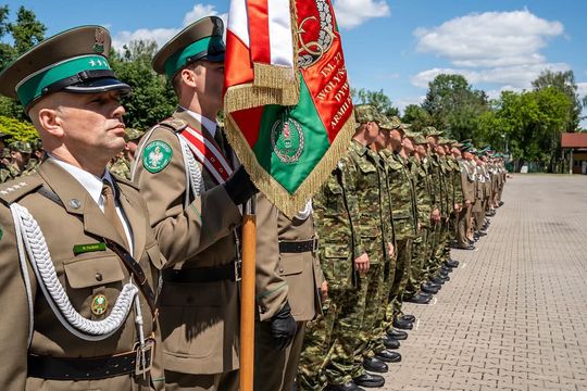 Ślubowanie nowo przyjętych funkcjonariuszy NOSG