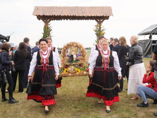 Dożynki w regionie. Sprawdź, kiedy u Ciebie rolnicy podziękują za plony