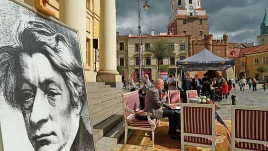 Narodowe Czytanie Dziadów na Placach Wł. Łokietka i Po Farze