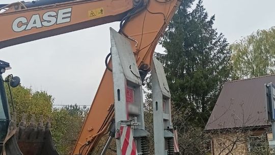 Koparka zerwana sieć policja 