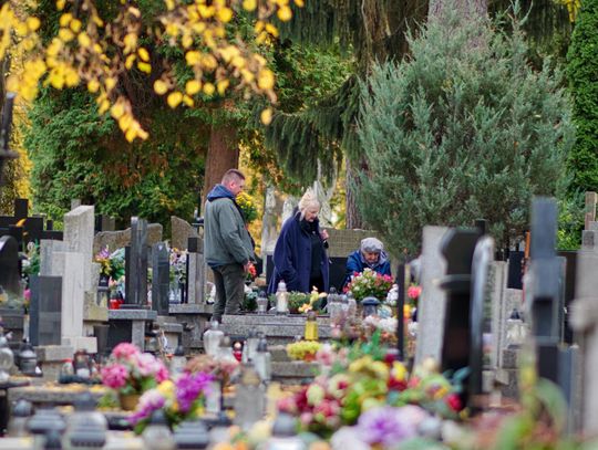 Cmentarze szykują się na Wszystkich Świętych