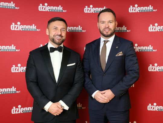 Złota Setka. Zobacz zdjęcia gości wydarzenia na ściance.