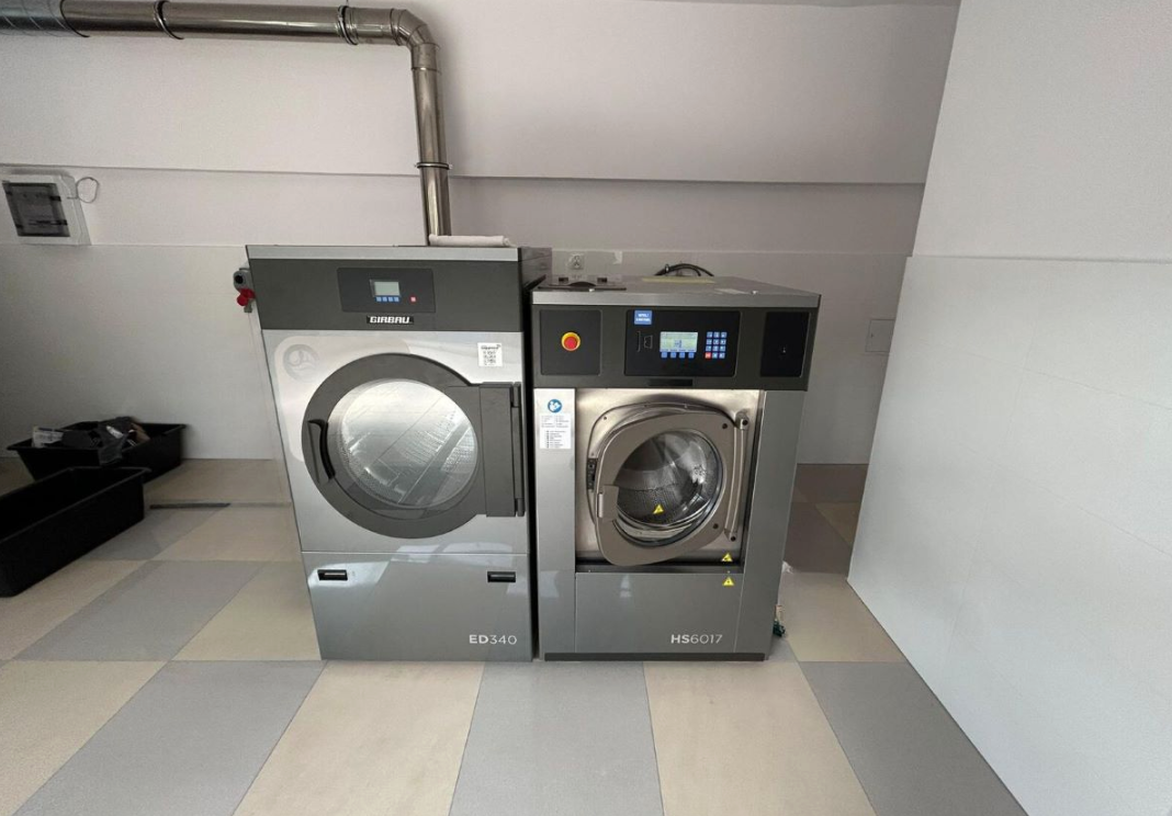 pralka i suszarka przemysłowa